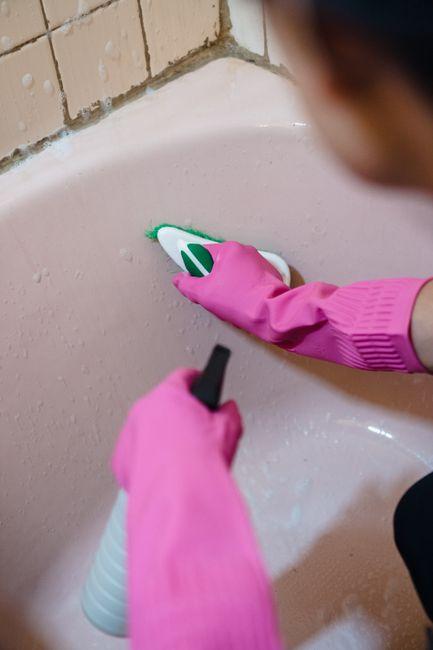 What Is the Best Cleaner for Shower Tile? Easy Tips for a Sparkling Bathroom