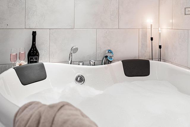 What Is the Best Natural Shampoo for Healthy, Shiny Hair in the U.S