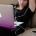 What Are the Best Earbuds for iPhone? Find Comfortable, Easy-to-Use Options for Better Sound and Calls