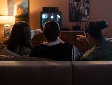What Is the Best TV Show on Right Now? Discover Top Picks That Keep You Entertained